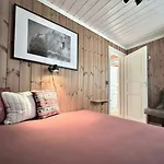 Modern Family Cabin By The Ski Lift Ferienhaus