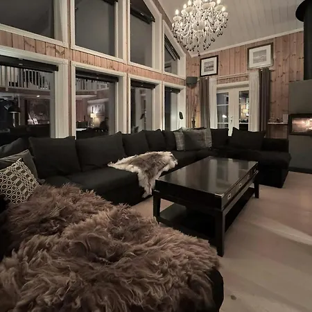 度假居 Modern Family Cabin By The Ski Lift *